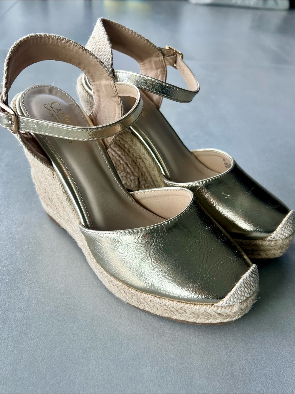 Catherine Malandrino Metallic Gold Espadrille Wedge Sandals summer pool beach
